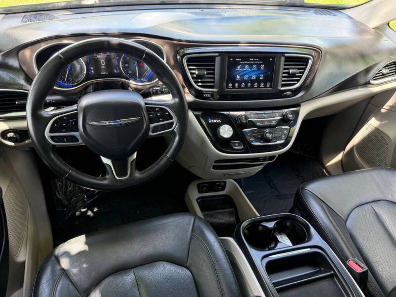 2018 Chrysler Pacifica Touring L
