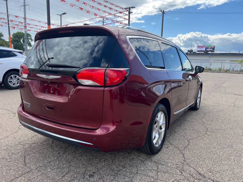 2020 Chrysler Pacifica Touring L Plus
