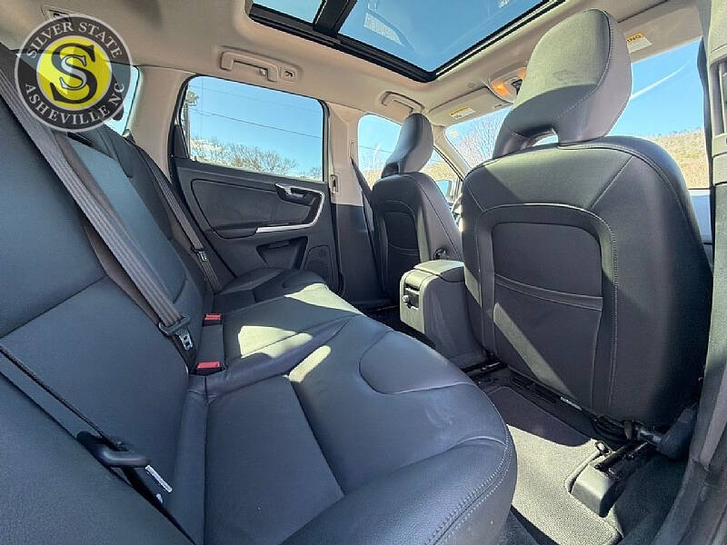 2015 Volvo XC60 T5 Drive-E Premier