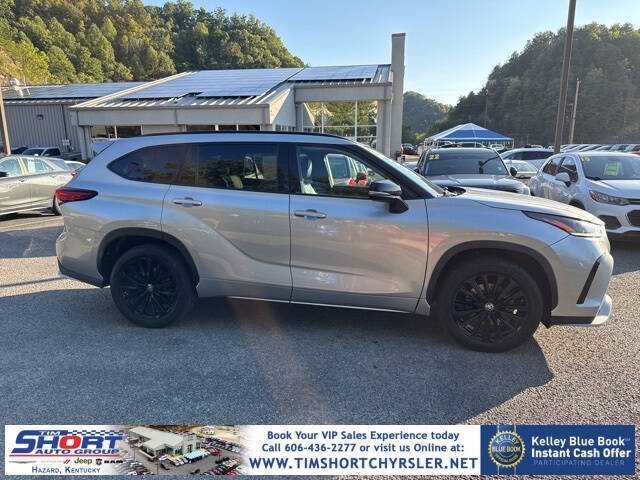 2023 Toyota Highlander XSE's photo