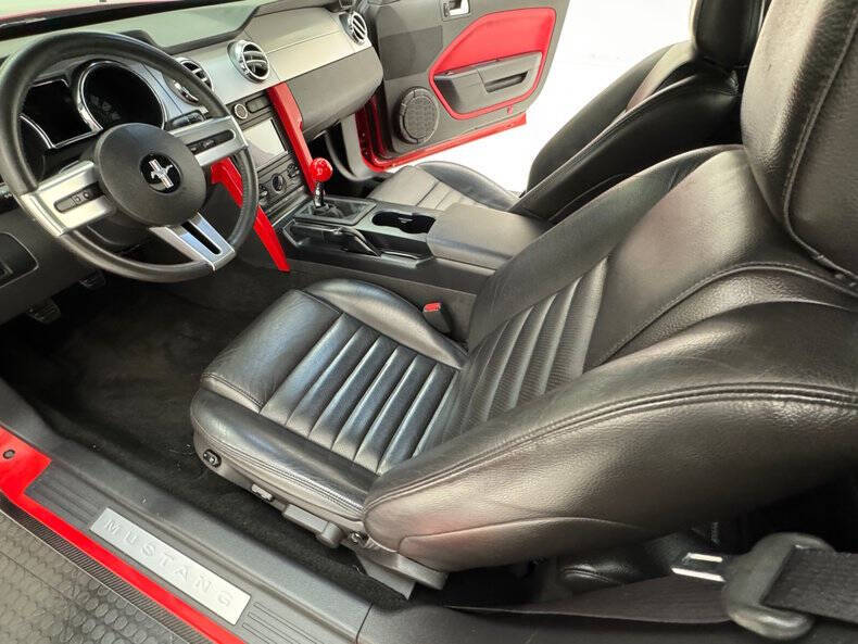 2005 Ford Mustang