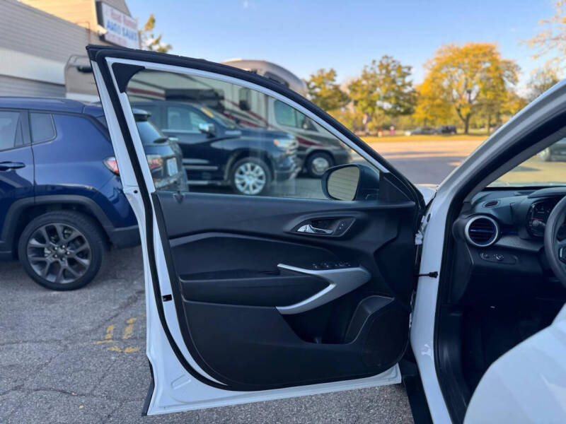 2025 Chevrolet Trax LS