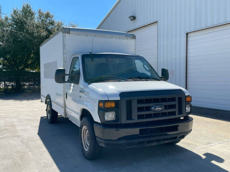 2014 Ford E-Series E-350 SD