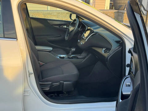 2022 Chevrolet Malibu LT