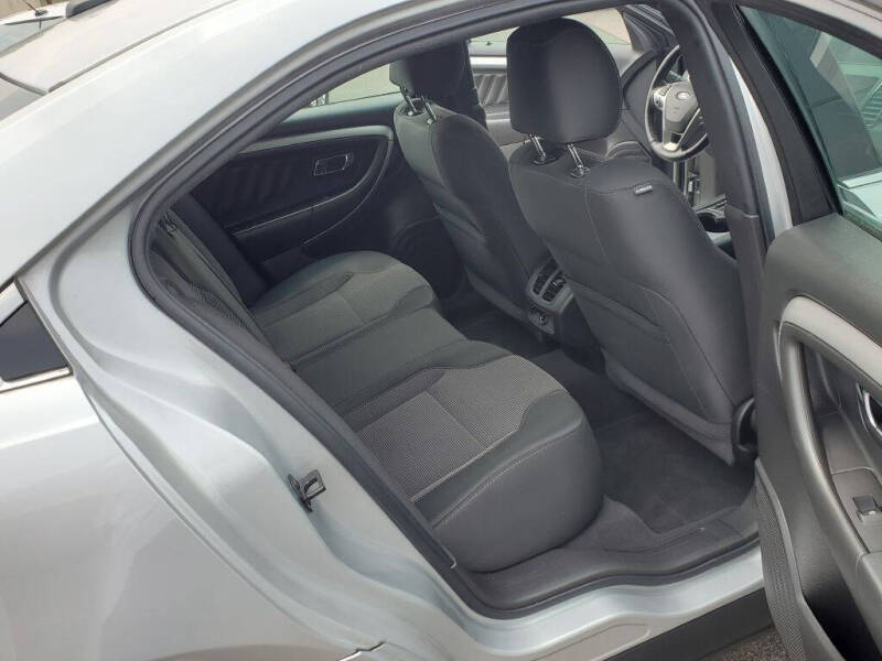 2019 Ford Taurus SEL