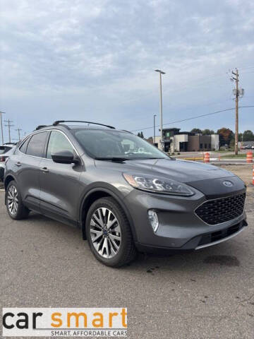 2022 Ford Escape Hybrid Titanium