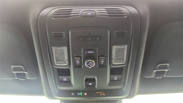 2023 Cadillac Escalade ESV Sport Platinum