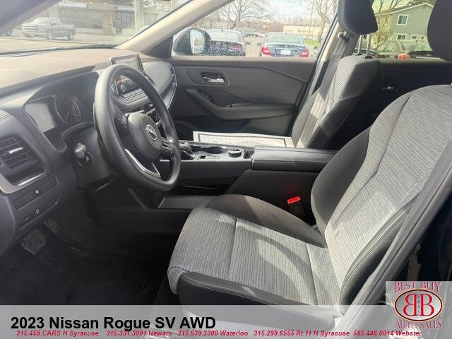 2023 Nissan Rogue SV