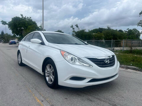 2012 Hyundai Sonata for sale at MIAMI FINE CARS & TRUCKS in Hialeah FL
