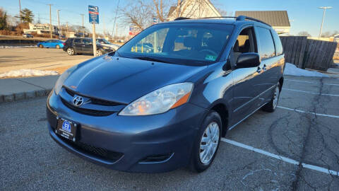 2008 Toyota Sienna for sale at B&B Auto LLC in Union NJ