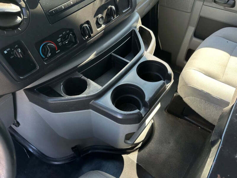 2013 Ford E-Series E-150