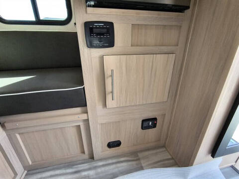 2026 Travel Lite UPCOUNTRY 775U