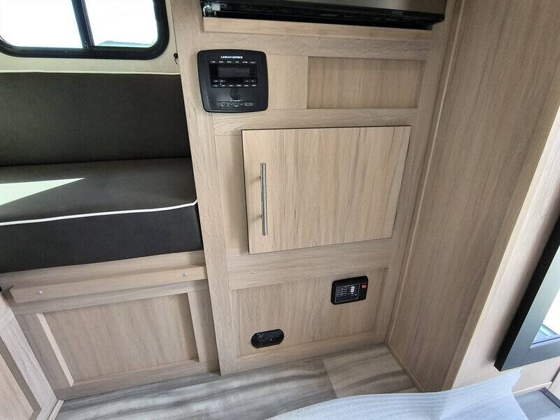 2026 Travel Lite UPCOUNTRY 775U