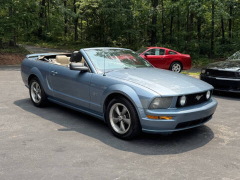 2005 Ford Mustang GT Premium