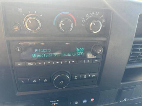 2024 Chevrolet Express 2500