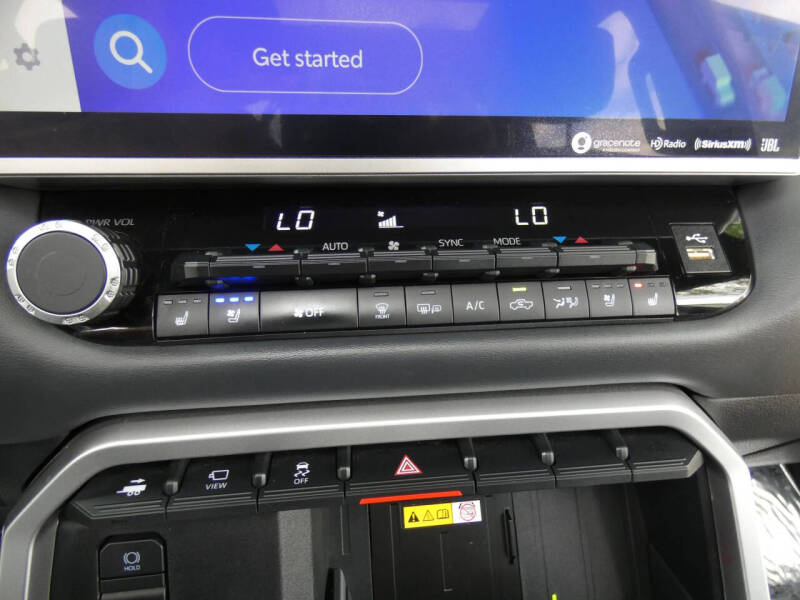 2024 Toyota Tundra Platinum HV