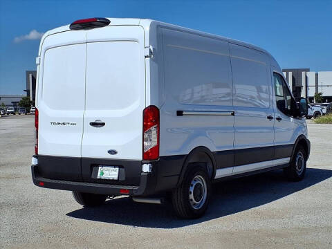 2025 Ford Transit 250