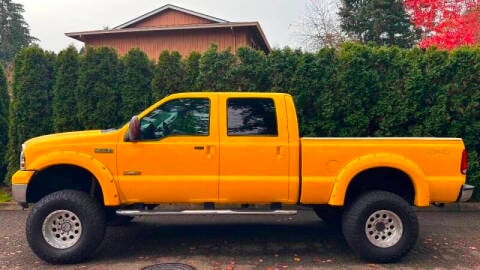 2005 Ford F-250 Super Duty for sale at CLEAR CHOICE AUTOMOTIVE in Milwaukie OR