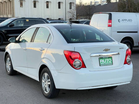 2016 Chevrolet Sonic LT Auto