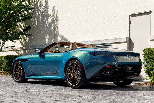 2026 Aston Martin DB12 Volante