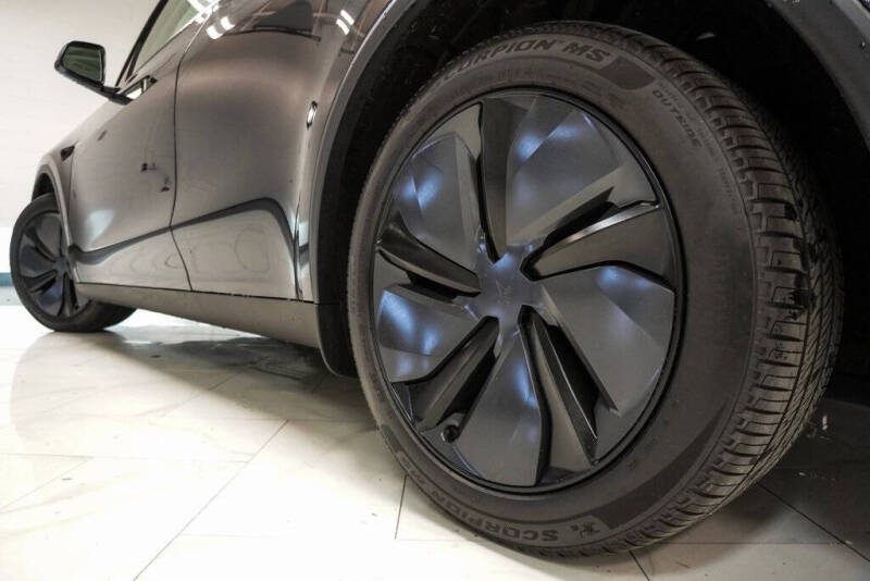 2026 Tesla Model Y Long Range