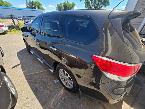 2015 Nissan Pathfinder S