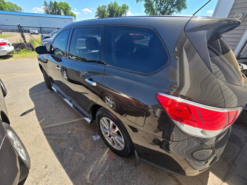 2015 Nissan Pathfinder S