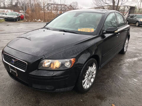 2006 Volvo S40 for sale at Lyell & Dewey Auto Inc in Rochester NY