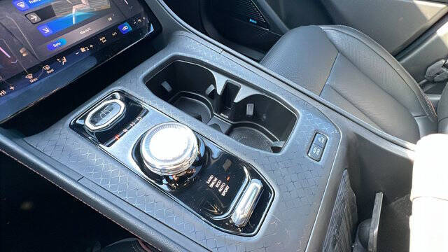 2024 Jeep Wagoneer S Launch Edition