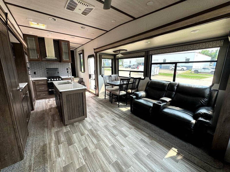 2019 Forest River Heritage Glen