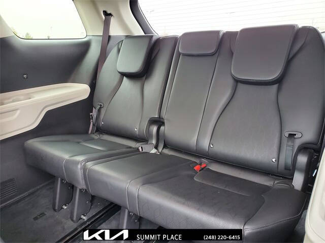 2023 Kia Carnival