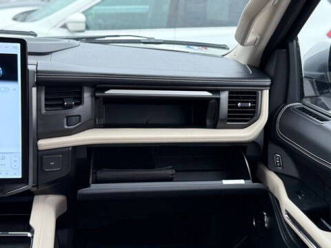 2022 Ford Expedition Platinum