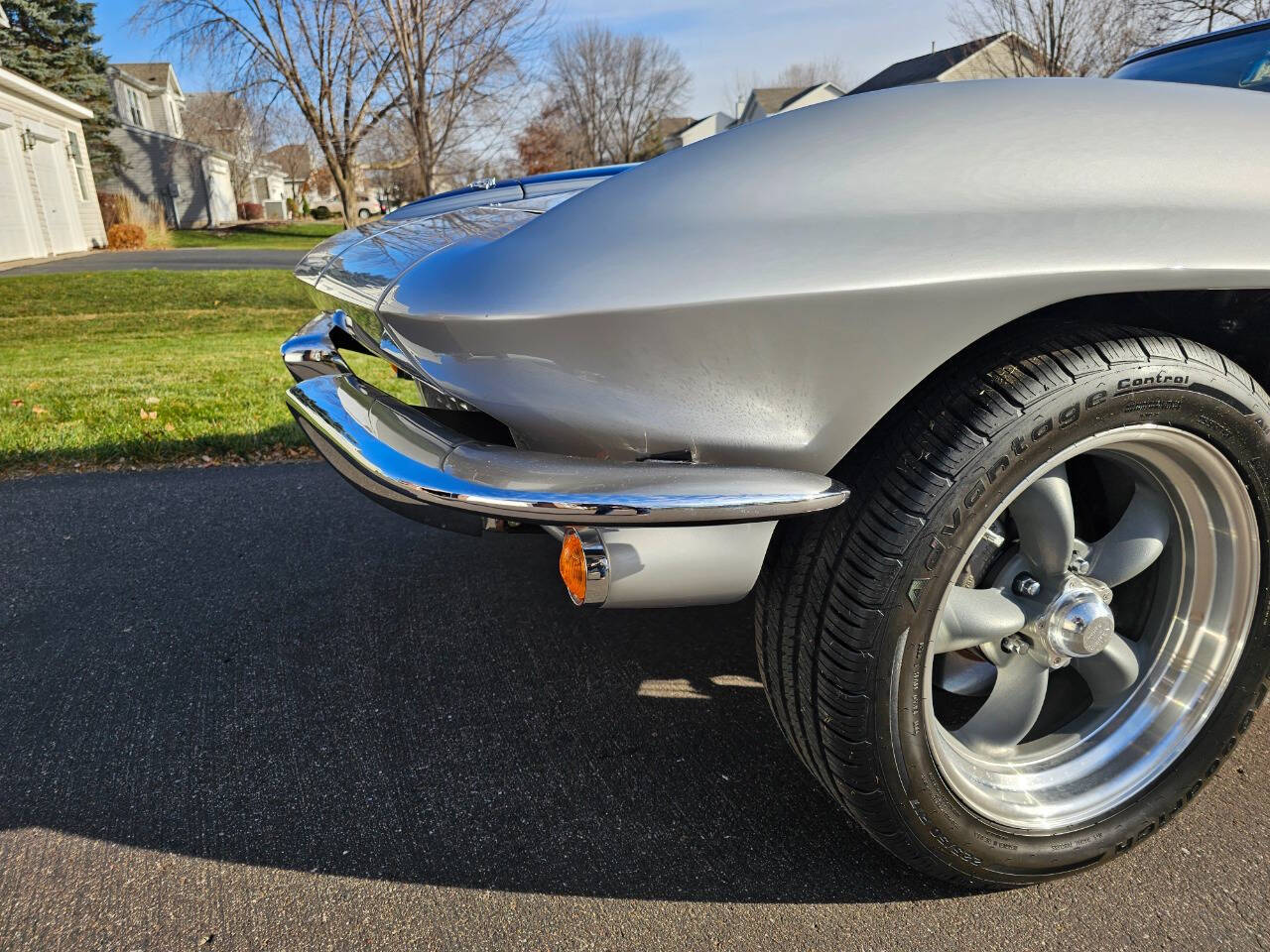 1967 Chevrolet Corvette 26