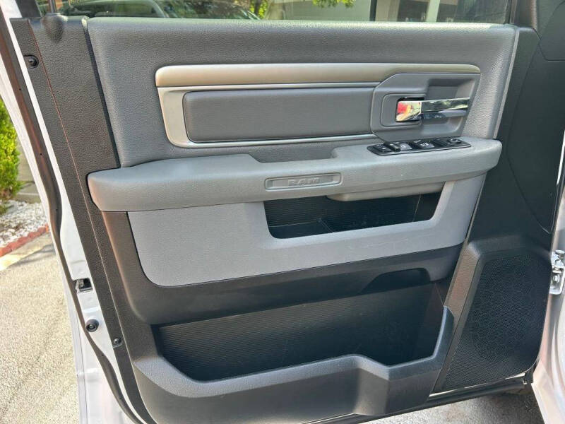 2019 RAM 1500 Classic SLT