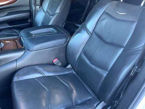 2019 Cadillac Escalade Luxury