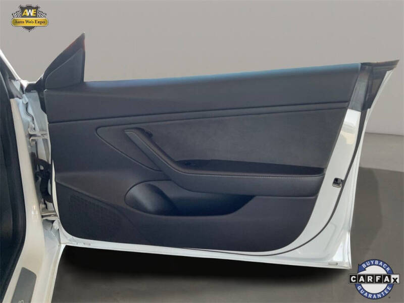 2019 Tesla Model 3 Mid Range