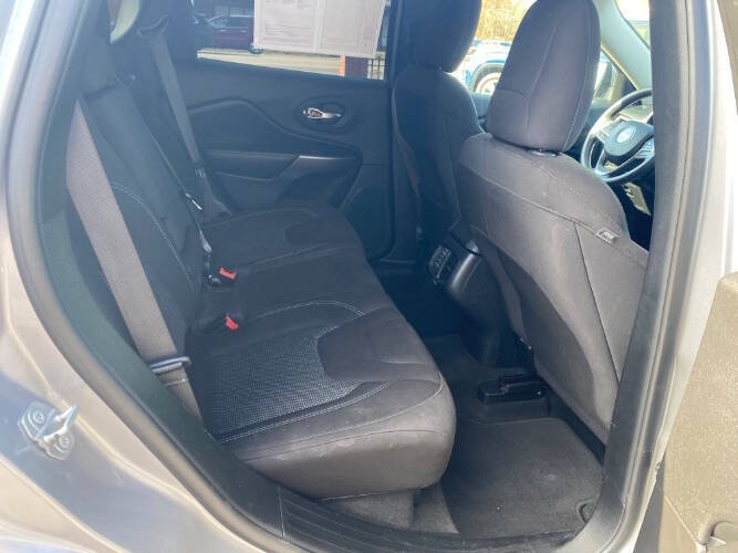 2020 Jeep Cherokee Latitude