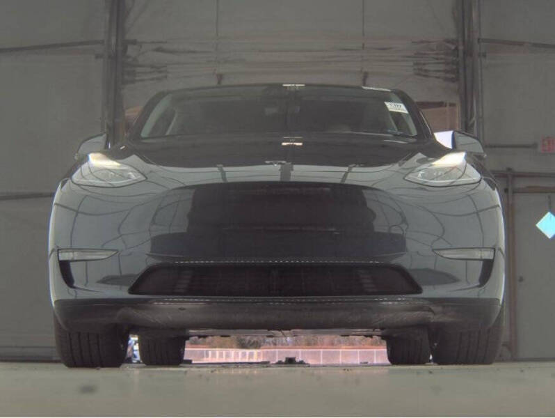 2025 Tesla Model Y Long Range