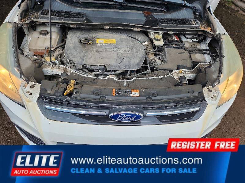 2015 Ford Escape SE