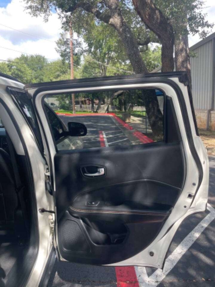 2018 Jeep Compass for sale at AUSTIN PREMIER AUTO in Austin, TX