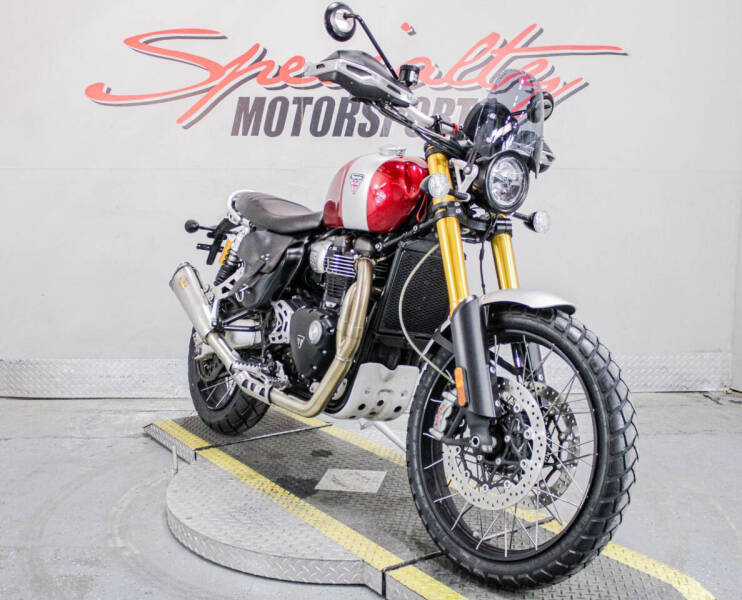2022 Triumph Scrambler 1200 XE