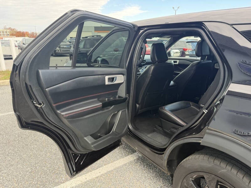 2022 Ford Explorer ST-Line