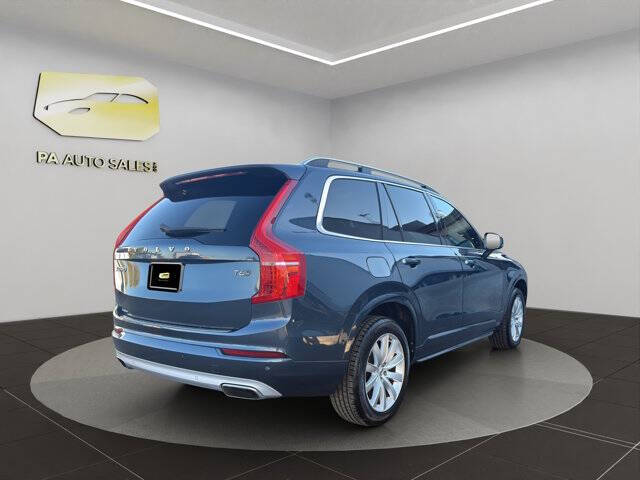 2018 Volvo XC90 T6 Momentum
