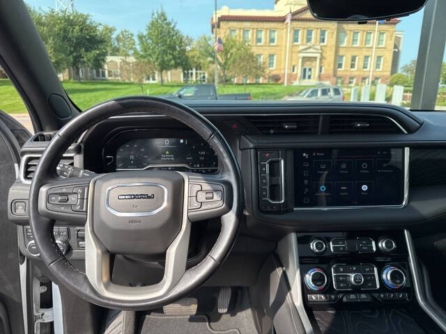 2022 GMC Yukon XL Denali