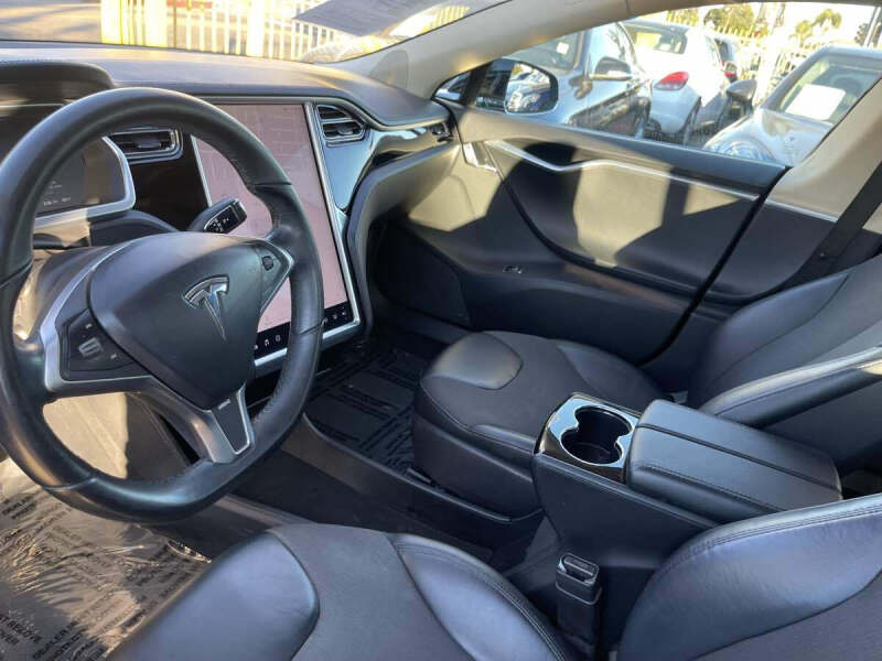 2013 Tesla Model S