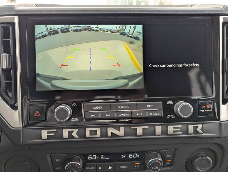 2025 Nissan Frontier SV