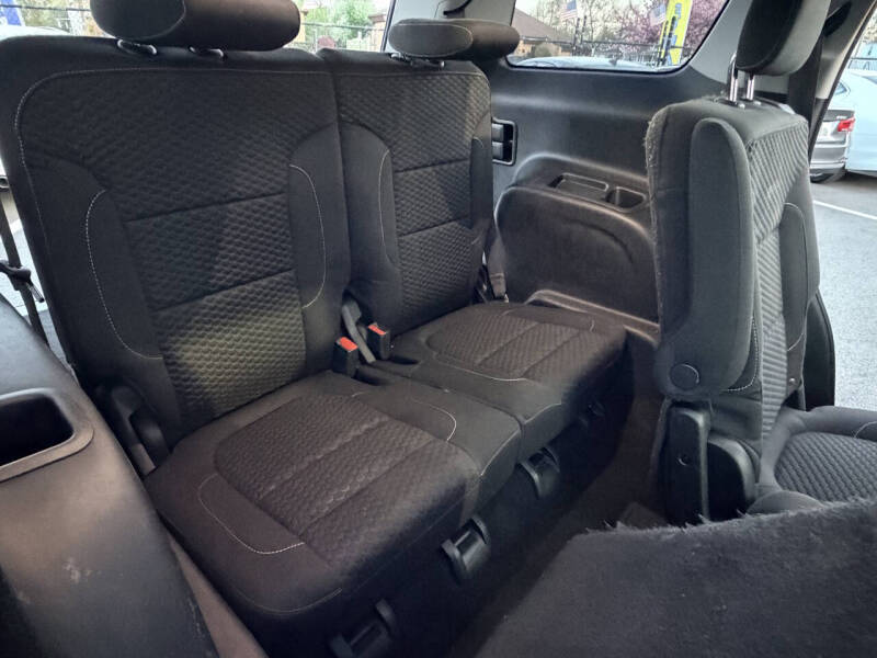 2017 GMC Acadia SLE-2