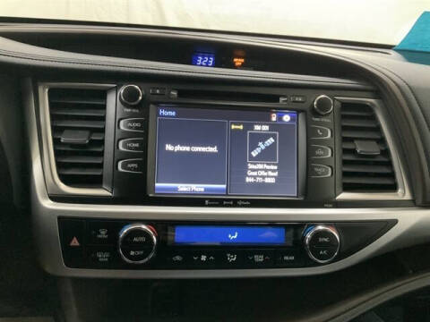 2018 Toyota Highlander LE