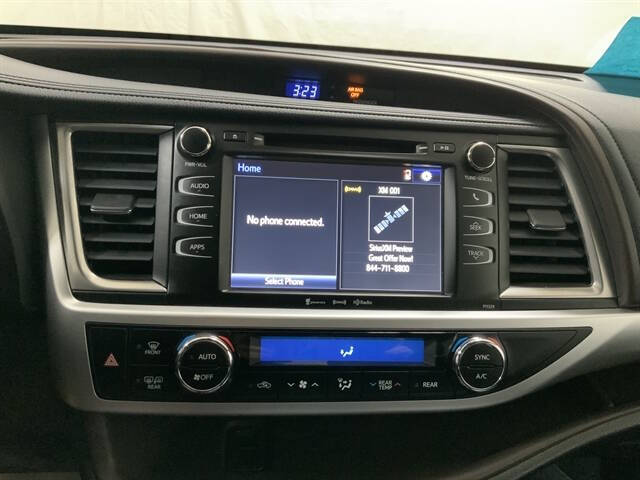 2018 Toyota Highlander LE