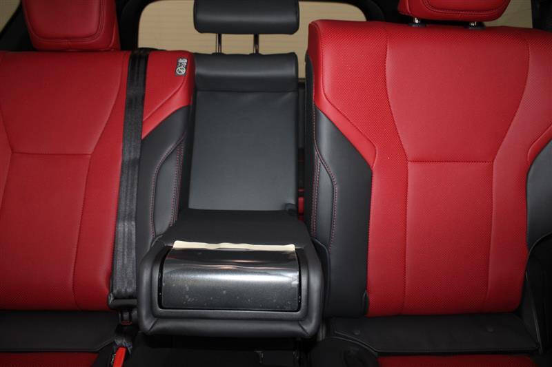 2025 Lexus LX 700h F SPORT Handling